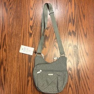 Baggallini Pocket Crossover Purse